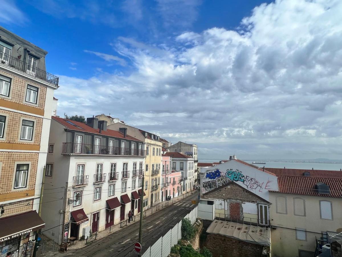 Discover Lisbons History - Stylish Apartment In Alfama Exterior photo