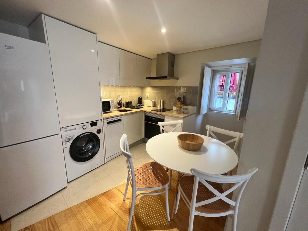 Discover Lisbons History - Stylish Apartment In Alfama Exterior photo